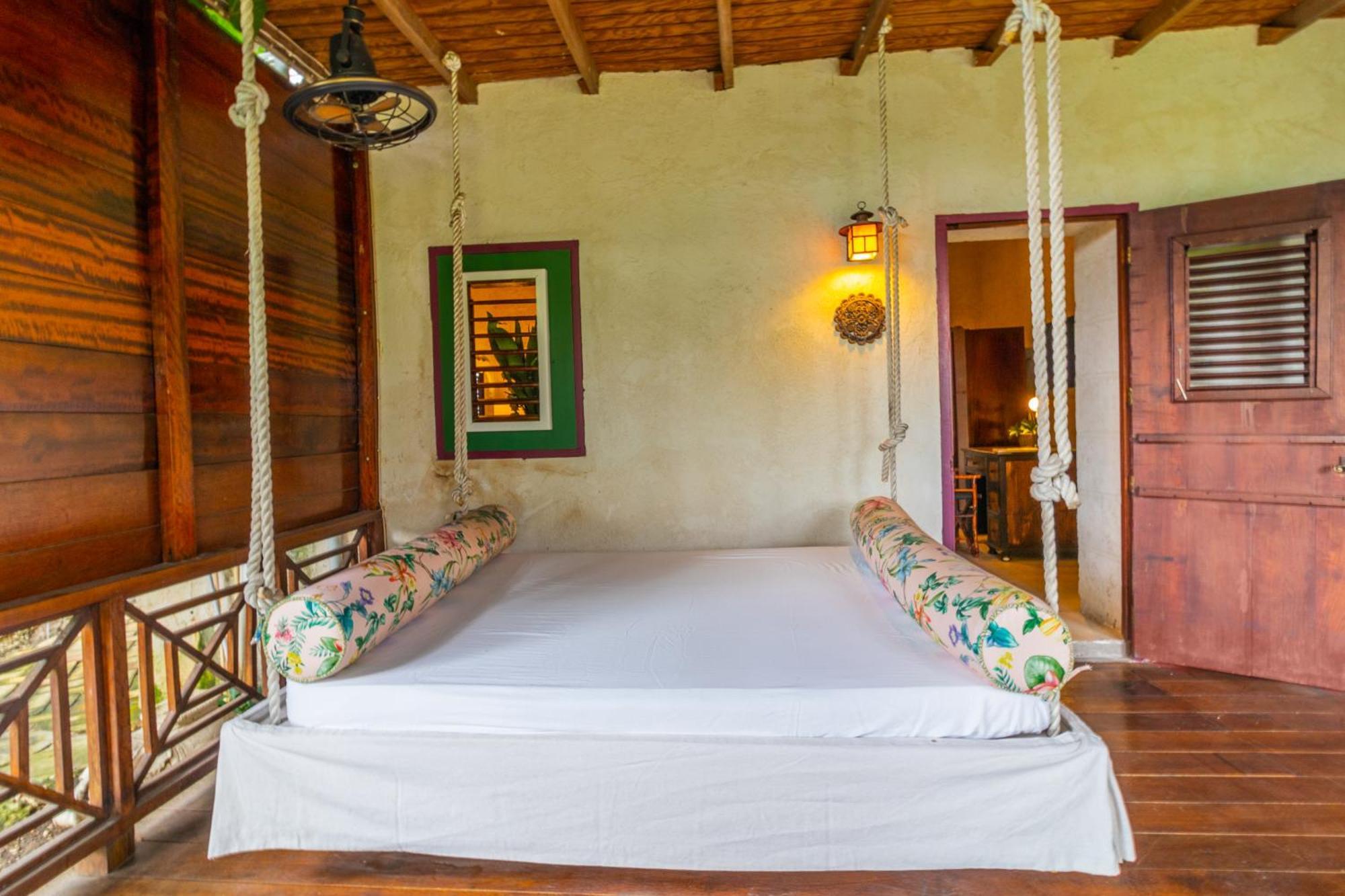 Hotel Sweetfield Manor Bridgetown Exterior foto