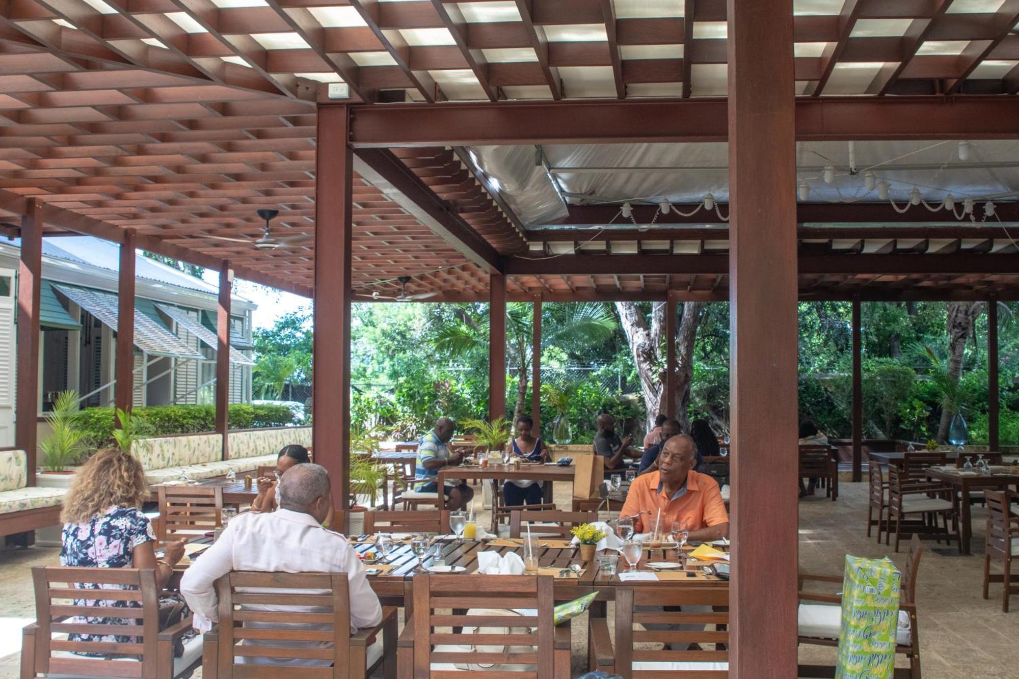 Hotel Sweetfield Manor Bridgetown Exterior foto